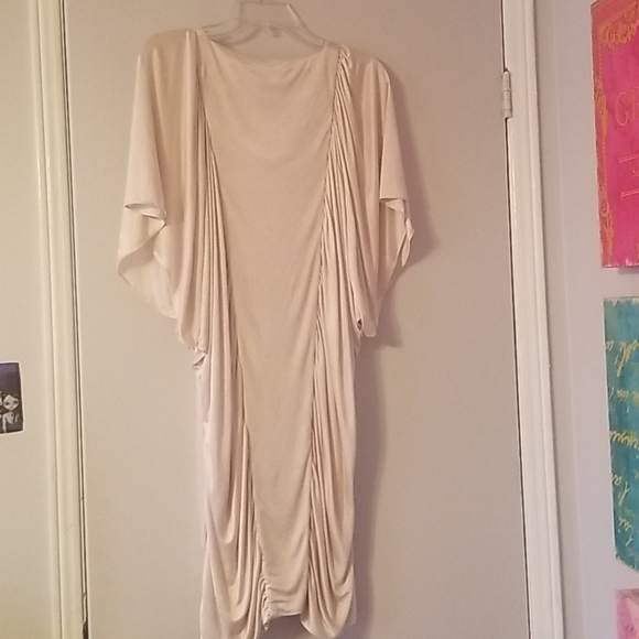 BCBG Cream Batwing Runway Tunic - Picture 4 of 4